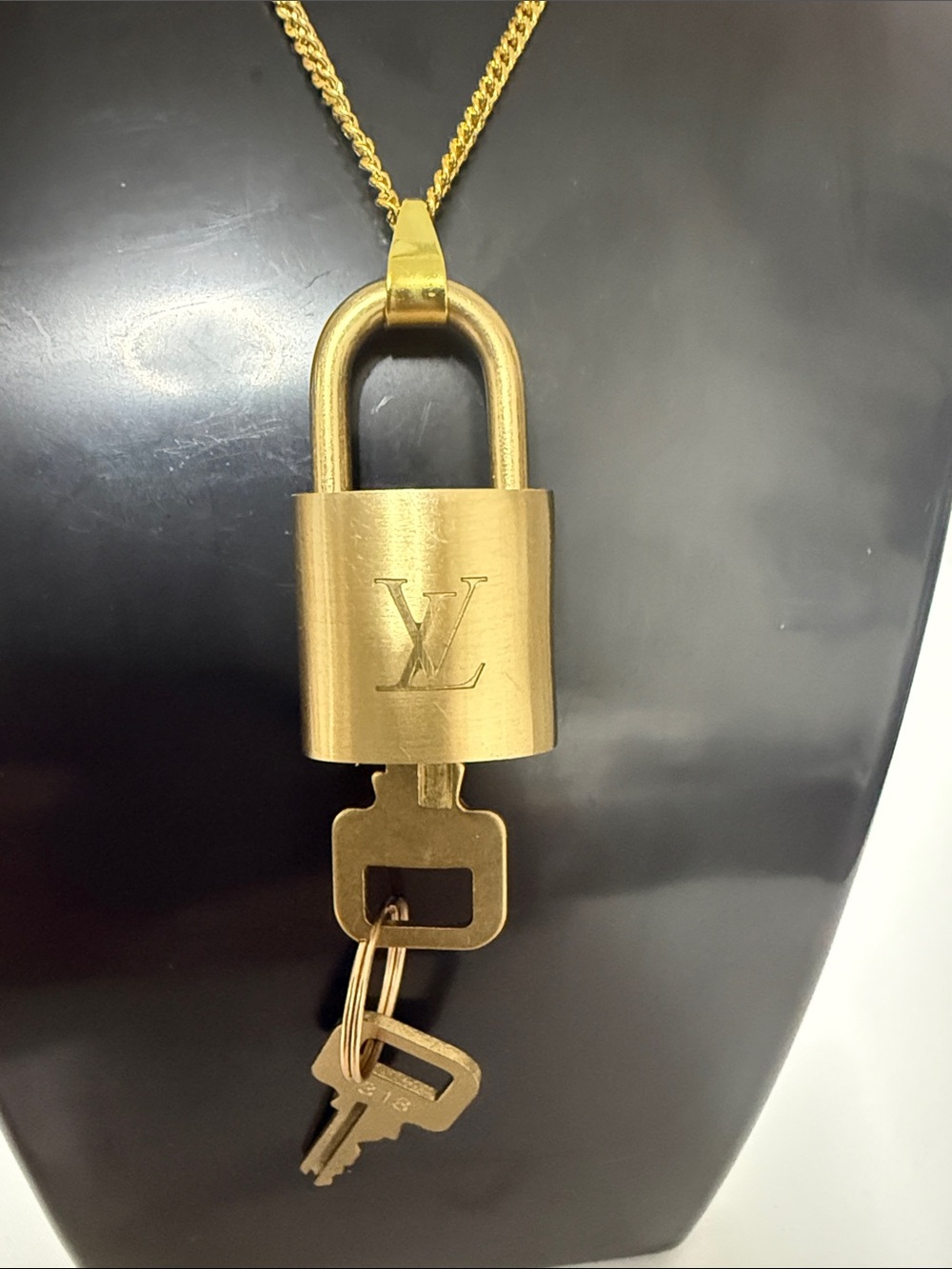 Louis Vuitton Gold Padlock Pendant Necklace with Keys Authentic - Picture 2 of 3
